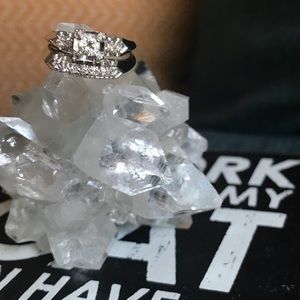 SOLD!! 14k diamond wedding set